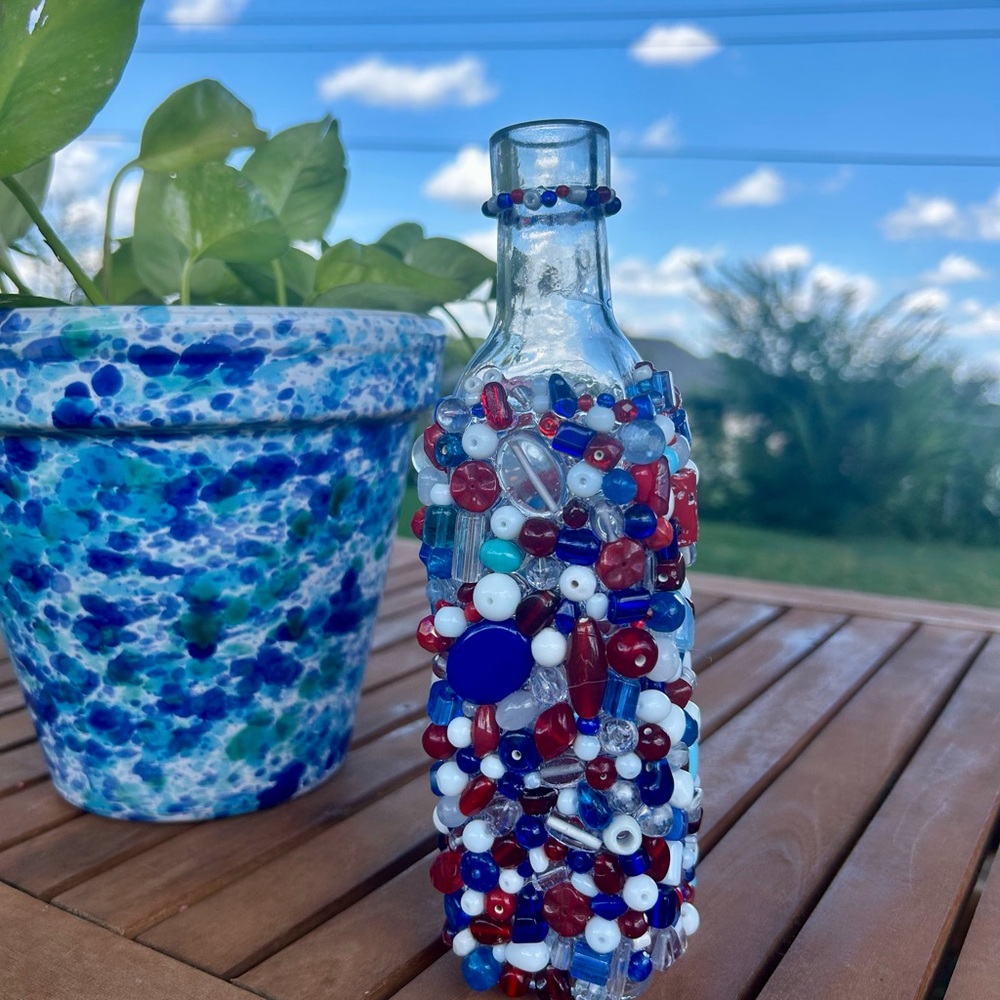 Patriotic Beaded Glass Art Bottle - Picture 4 of 7